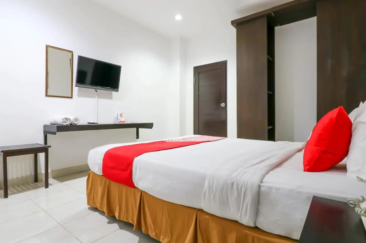Capital O 1666 Grand Pudjawan Hotel Near Kuta Beach 2*, Кута Индонезия