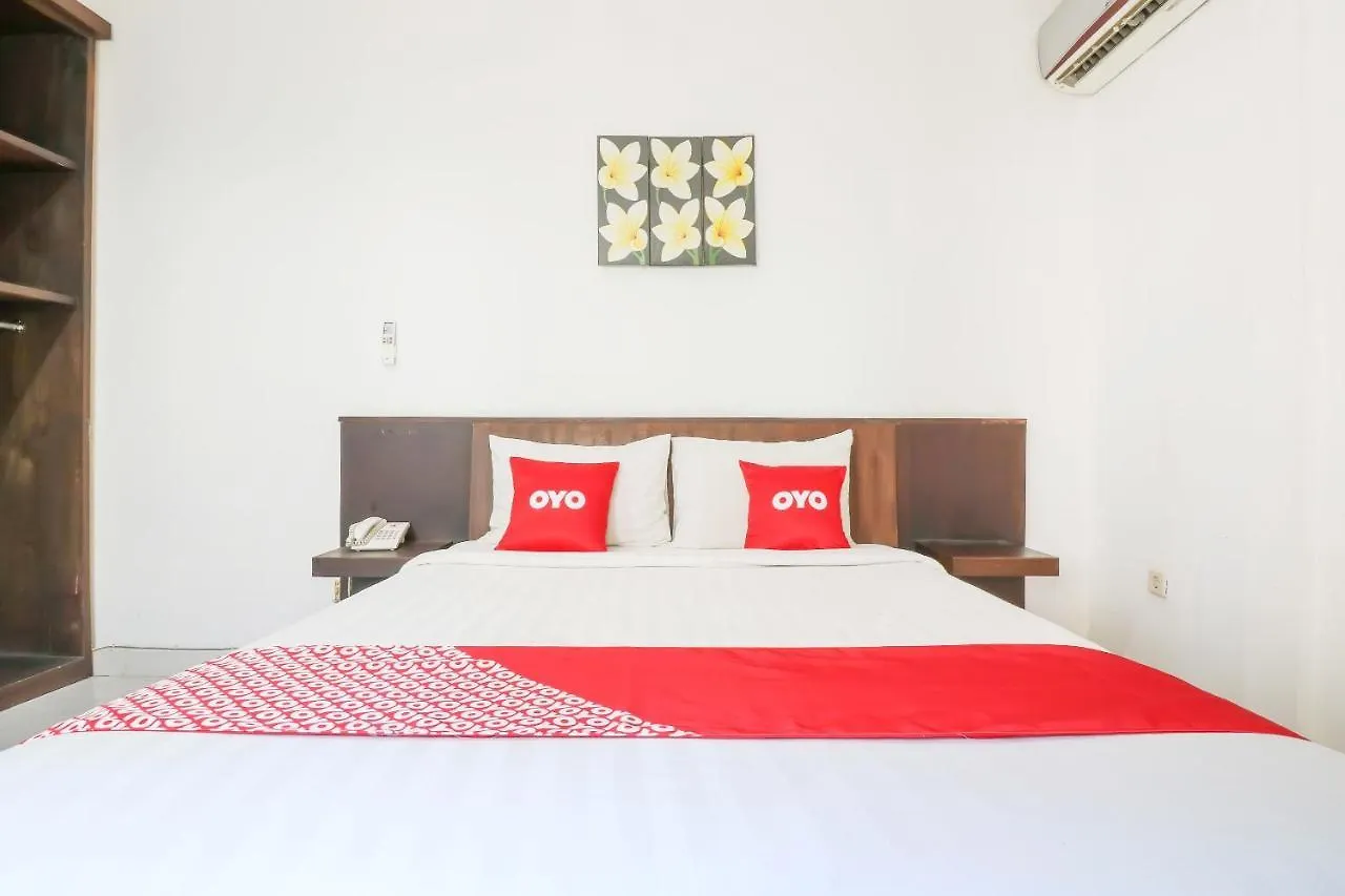 Capital O 1666 Grand Pudjawan Hotel Near Kuta Beach 2*, Кута Индонезия