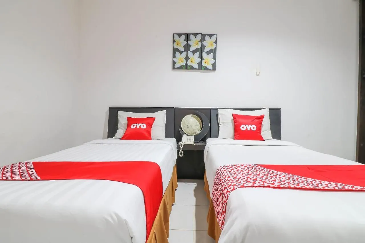 Capital O 1666 Grand Pudjawan Hotel Near Kuta Beach 2*, Кута