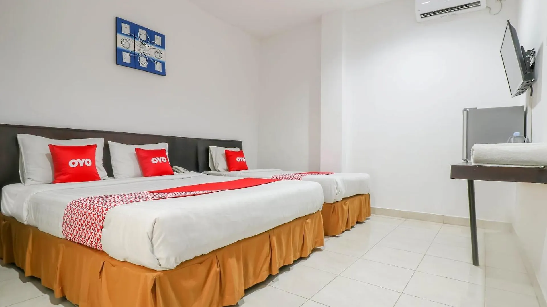 Capital O 1666 Grand Pudjawan Hotel Near Kuta Beach