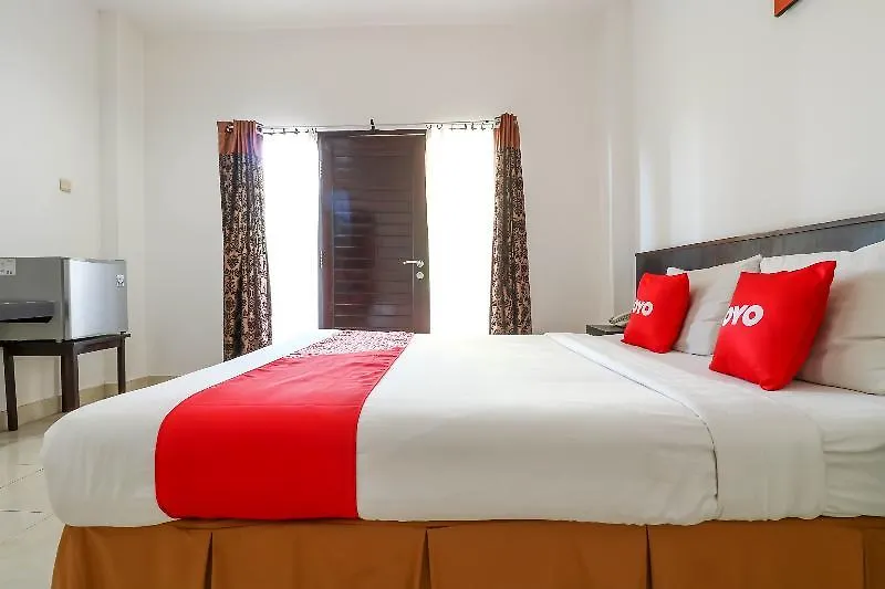 Capital O 1666 Grand Pudjawan Hotel Near Kuta Beach 2*, Кута